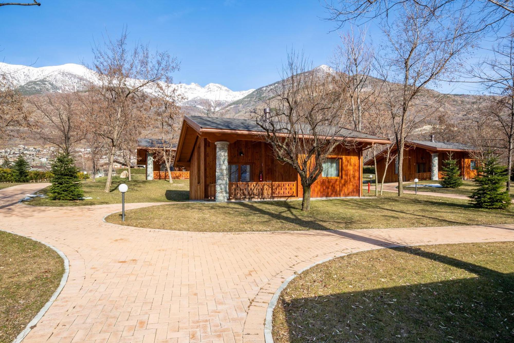 Lazy Bee Camping Village Aosta Luaran gambar