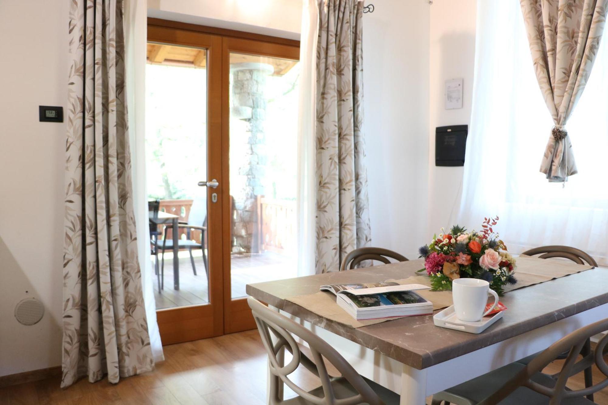 Lazy Bee Camping Village Aosta Luaran gambar
